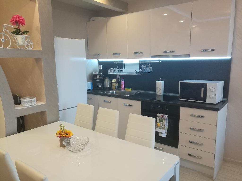 Sunshine Apartment Pomorie Bagian luar foto